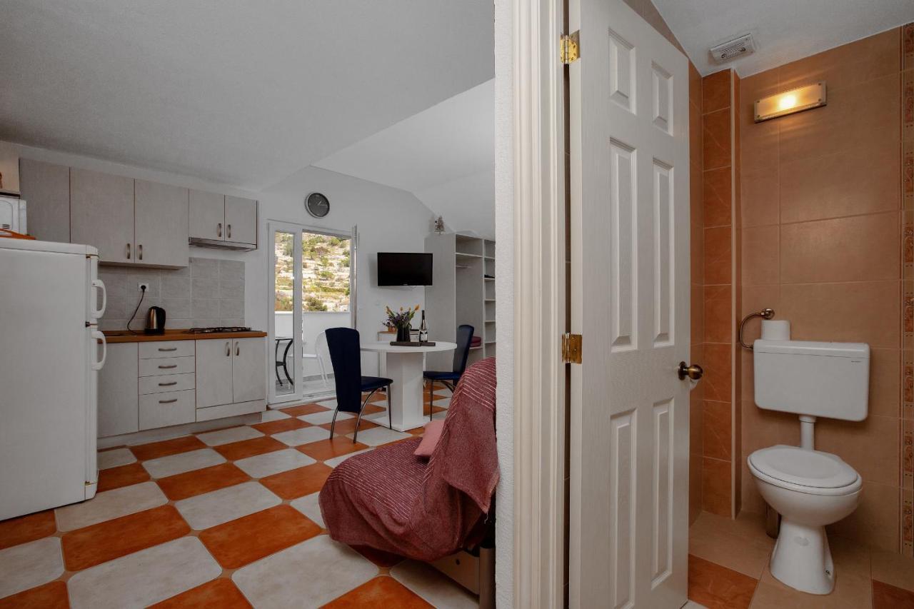 Apartments By The Sea Drasnice, Makarska - 2581 Esterno foto